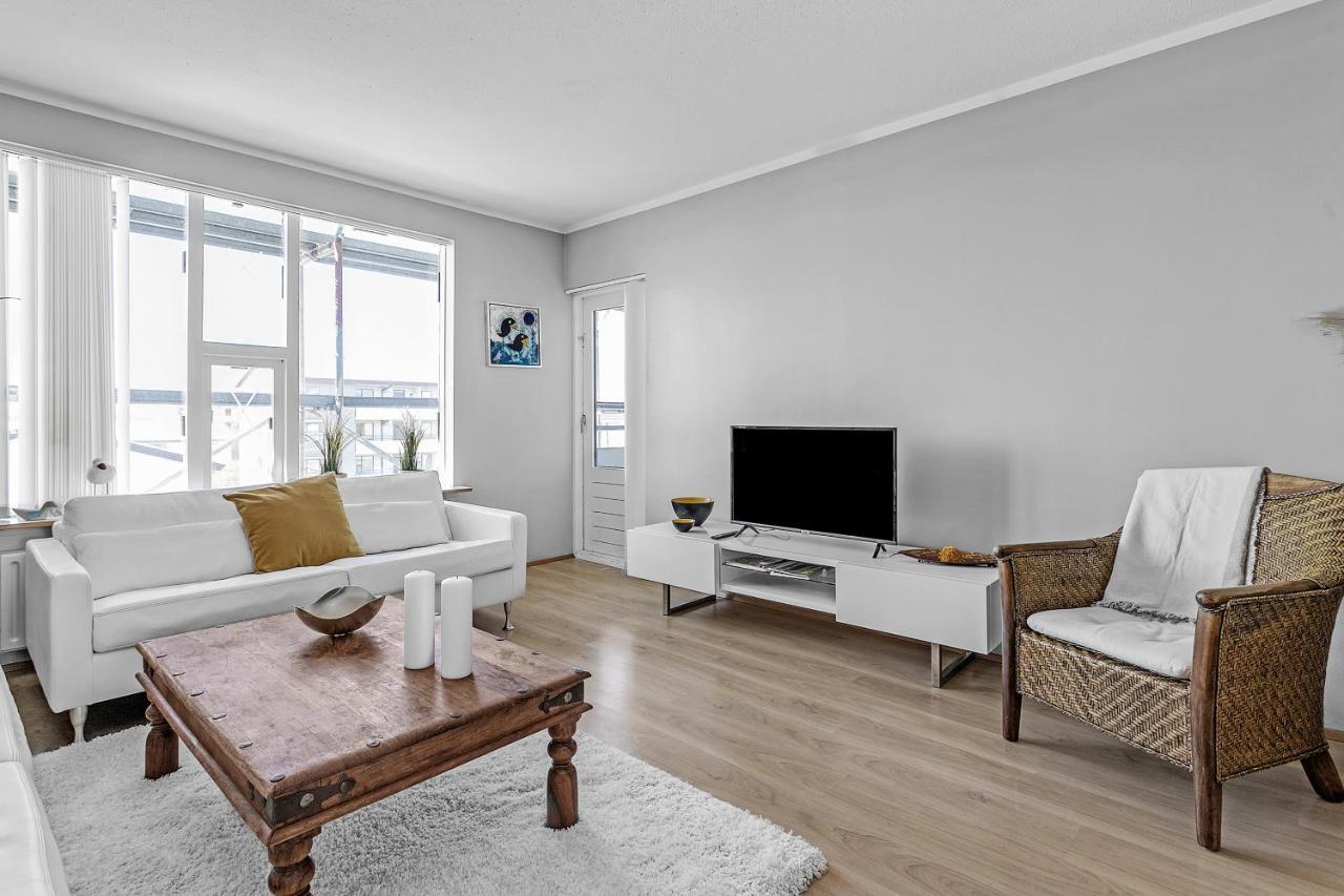 Charming, 2 Bedroom Seaside Apartment Reykjavik Exterior photo